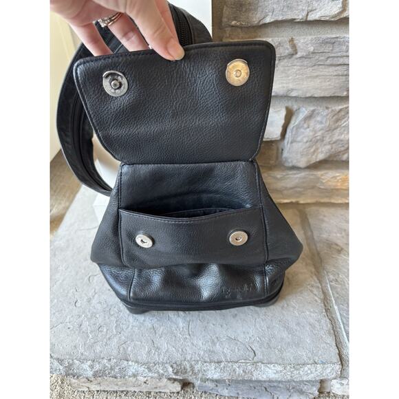 Tignanello Leather Sling Backpack Black Pocket Travel Minimal Festival - Picture 3 of 10